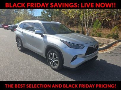 Used 2021 Toyota Highlander XLE