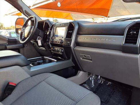 Used 2022 Ford F250 XLT w/ XLT Value Package image 21