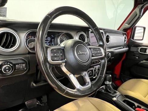 Certified 2021 Jeep Gladiator Overland w/ Cold Weather Group image 24