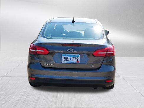 Used 2017 Ford Focus SEL w/ Cold Weather Package FWD image 6