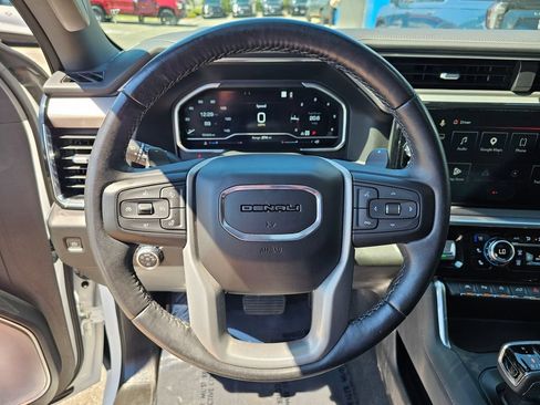 Used 2023 GMC Sierra 1500 Denali AWD/4WD image 26