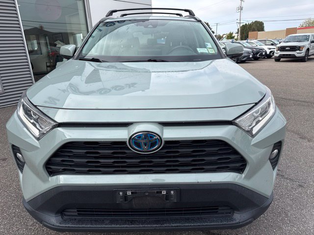 Used 2021 Toyota RAV4 XLE Premium AWD/4WD image 3