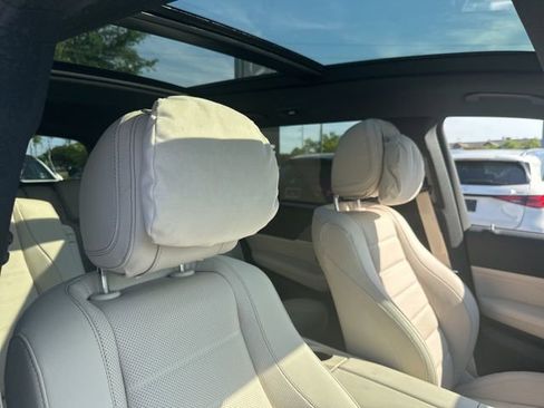 New 2026 Mercedes-Benz GLS 450 4MATIC image 39