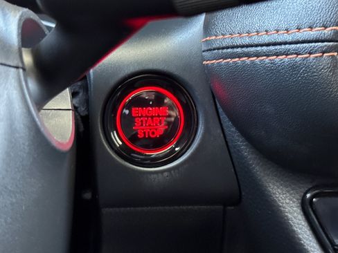 Used 2023 Honda HR-V Sport image 17