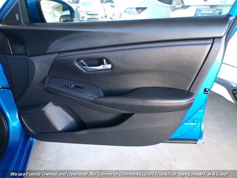 Used 2024 Nissan Sentra SV FWD image 27