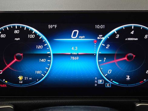 Certified 2023 Mercedes-Benz GLB 250 4MATIC image 28