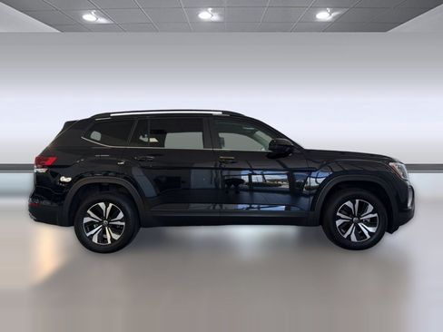 Used 2024 Volkswagen Atlas SE FWD image 8
