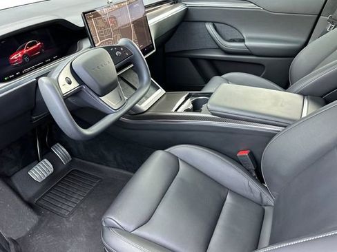 Used 2022 Tesla Model X Plaid image 10