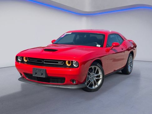 Used 2022 Dodge Challenger GT AWD/4WD image 2