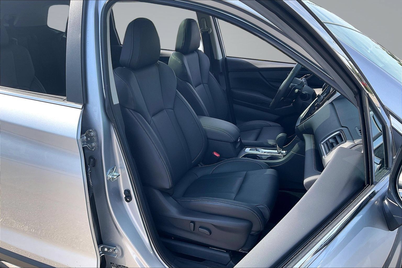 Used 2026 Subaru Ascent Limited AWD/4WD image 7