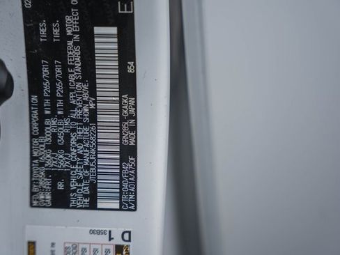 Used 2019 Toyota 4Runner SR5 image 32