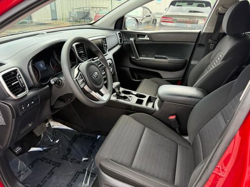 Used 2020 Kia Sportage LX w/ LX Popular Package AWD/4WD image 15