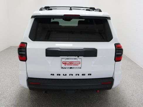 Used 2025 Toyota 4Runner SR5 RWD image 8