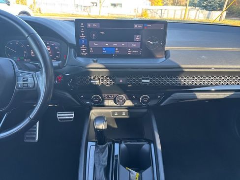 Used 2023 Honda Accord Sport image 22