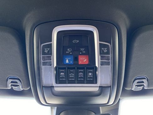 Used 2024 RAM 1500 Limited AWD/4WD image 27