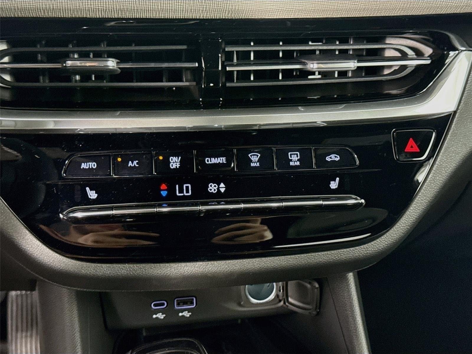 New 2026 Buick Envista Avenir FWD image 17