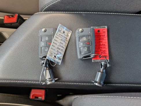 Used 2025 Volkswagen Jetta Sport image 33