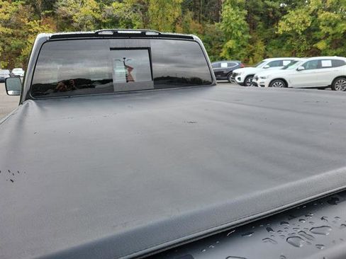 Used 2017 Nissan Titan SL w/ Texas Titan Edition image 30