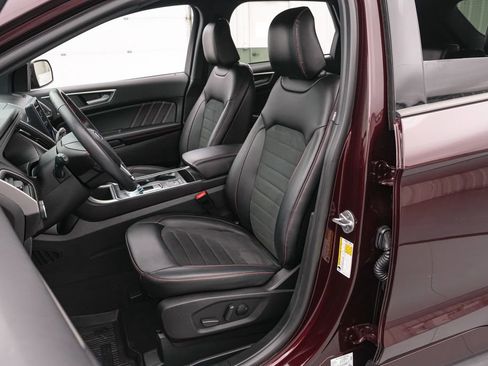 Certified 2024 Ford Edge ST-Line AWD/4WD image 13