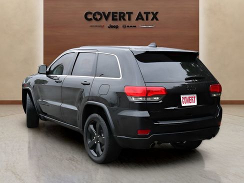 Used 2015 Jeep Grand Cherokee Altitude AWD/4WD image 3