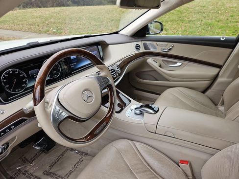 Used 2016 Mercedes-Benz S 550 Sedan image 11