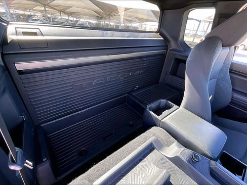 Used 2024 Toyota Tacoma SR image 17