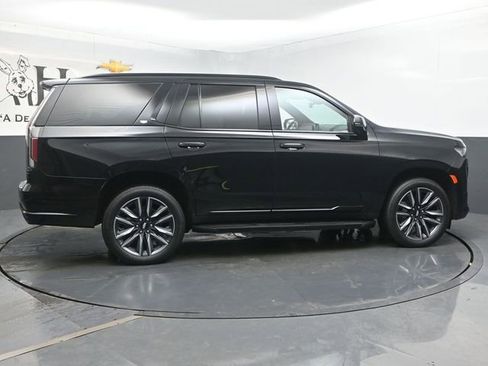 Used 2024 Cadillac Escalade Sport AWD/4WD image 38