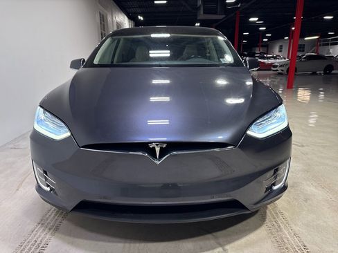 Used 2019 Tesla Model X Long Range image 9