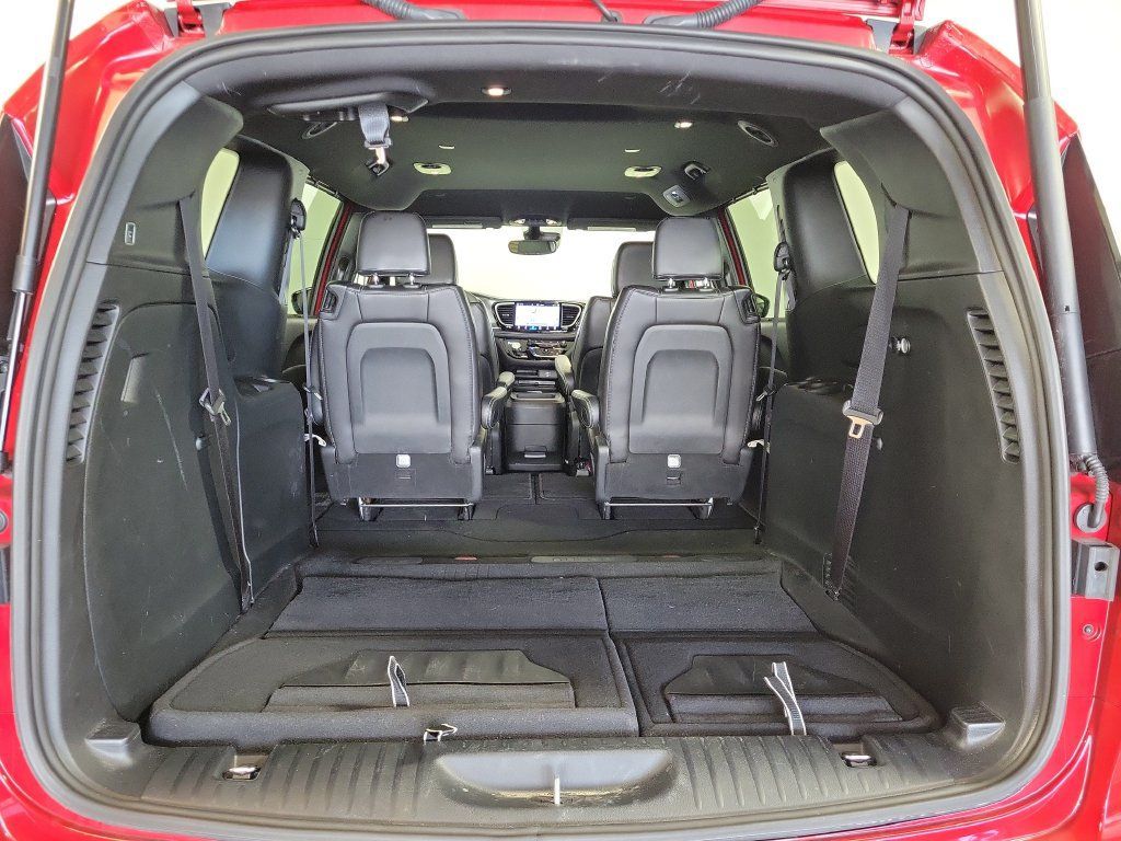 Used 2026 Chrysler Pacifica Select FWD image 26