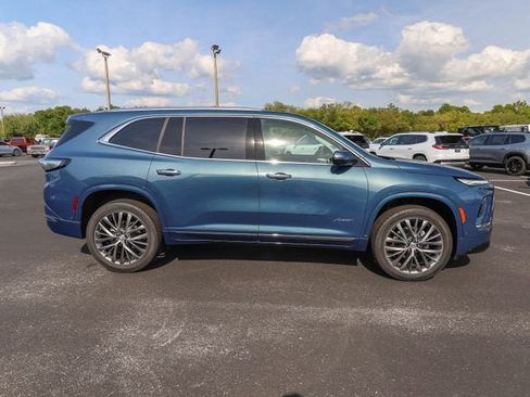 New 2026 Buick Enclave Avenir w/ Super Cruise Package FWD image 11