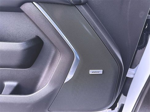 Used 2021 Chevrolet Tahoe Z71 w/ Luxury Package image 24