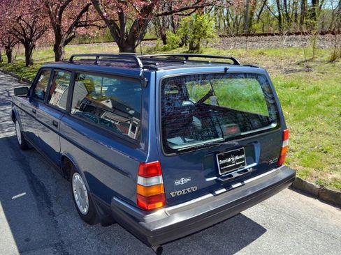 Used 1992 Volvo 240 Wagon RWD image 12
