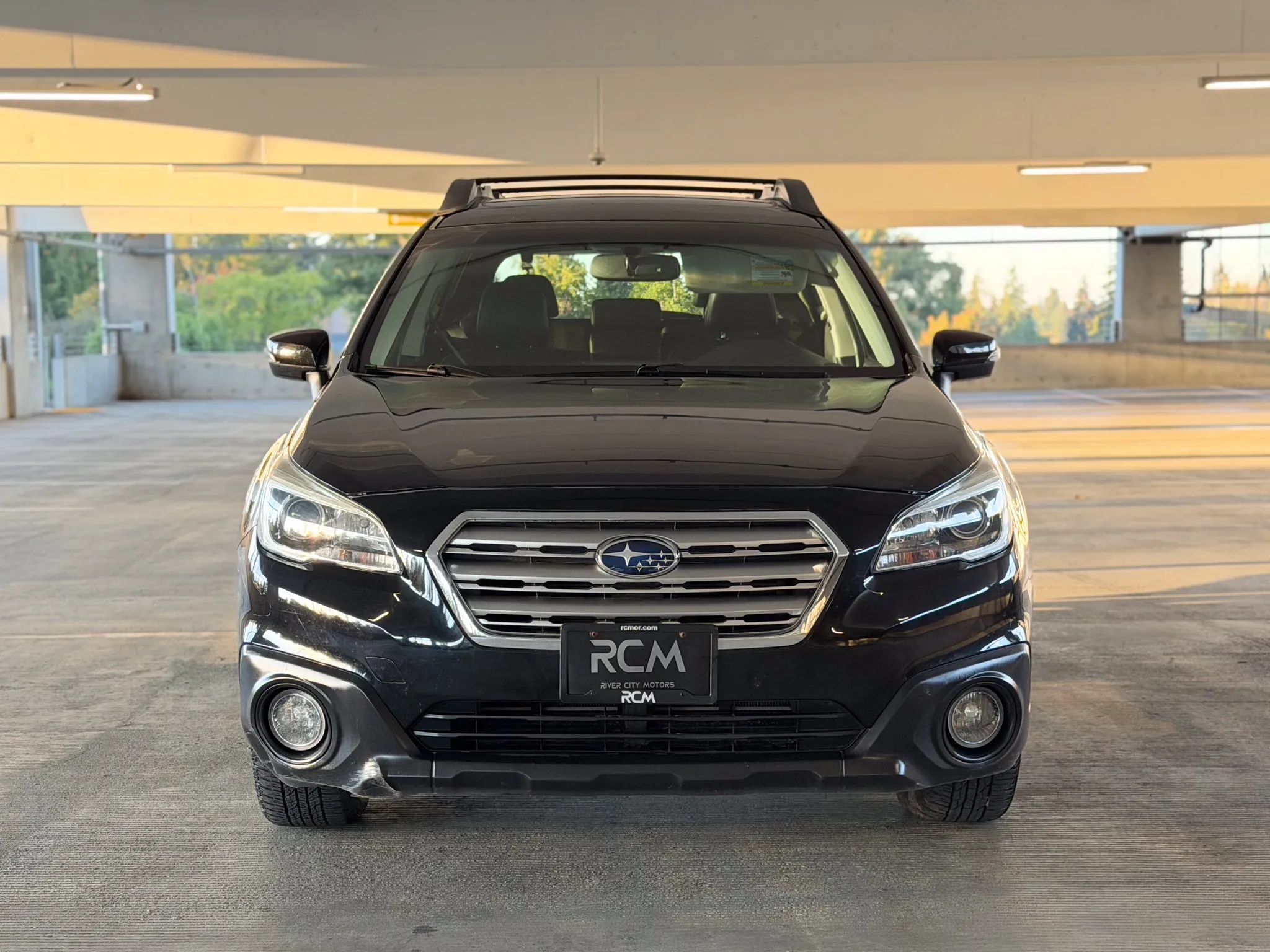 Used 2016 Subaru Outback 2.5i Limited AWD/4WD image 2