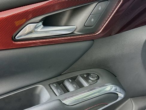 Used 2025 Chevrolet Traverse Z71 w/ Enhanced Driving Package AWD/4WD image 18