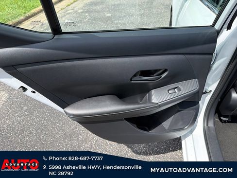 Used 2025 Nissan Sentra SV FWD image 25