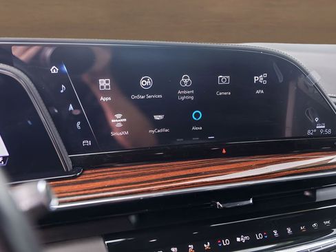 Certified 2022 Cadillac Escalade ESV Premium Luxury AWD/4WD image 16
