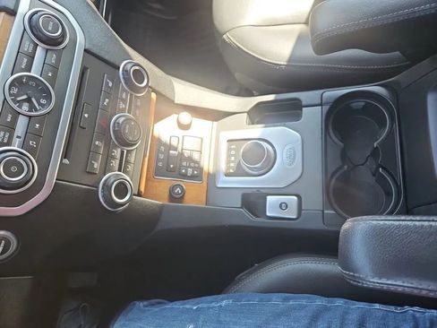 Used 2016 Land Rover LR4 HSE Silver Edition image 46