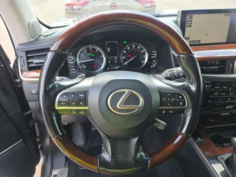 Used 2018 Lexus LX 570 4WD w/ Luxury Package image 13