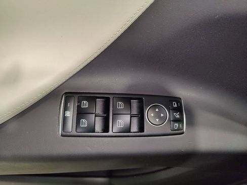 Used 2020 Tesla Model X Long Range image 20