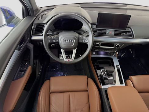 Certified 2025 Audi Q5 2.0T Premium Plus w/ Premium Plus Package AWD/4WD image 24