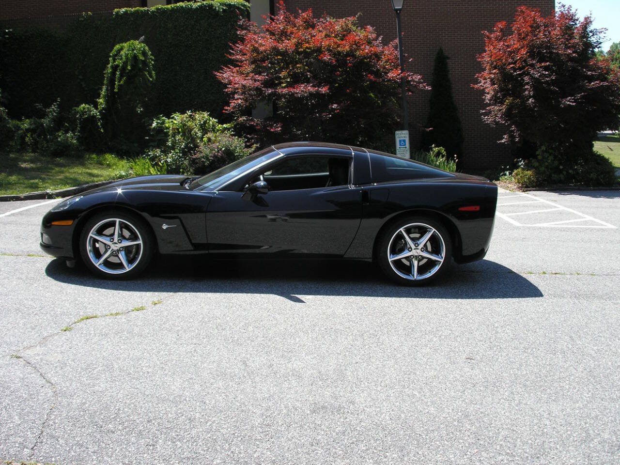 Used 2011 Chevrolet Corvette Coupe w/ Battery Protection Package RWD image 9