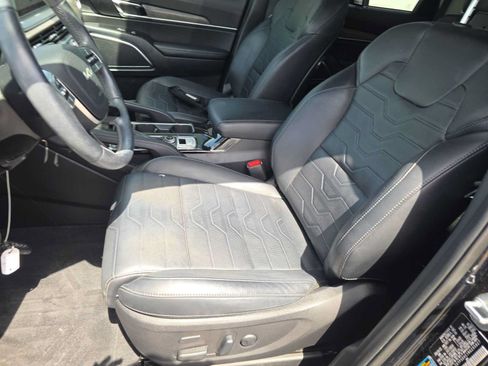 Used 2022 Kia Telluride SX w/ SX Prestige Package AWD/4WD image 6