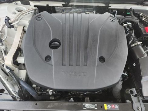 Used 2024 Volvo S60 B5 Plus AWD/4WD image 26