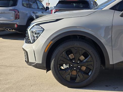 New 2025 Kia Sportage X-Line w/ Premium Package image 5