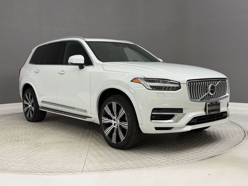 Used 2022 Volvo XC90 T8 Inscription AWD/4WD image 7