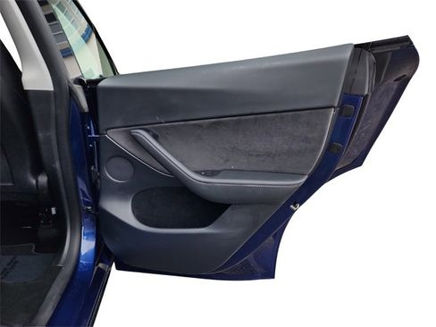 Used 2022 Tesla Model Y Performance image 24