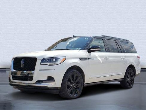 Used 2022 Lincoln Navigator L Black Label AWD/4WD image 1