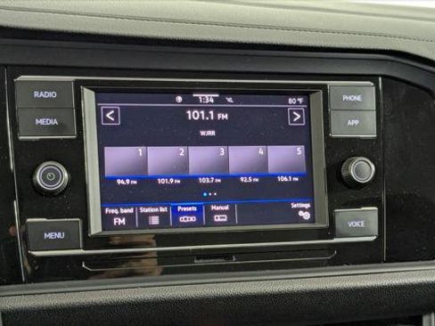 Used 2024 Volkswagen Jetta S image 28