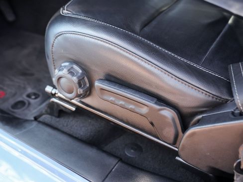 Used 2022 Jeep Wrangler Unlimited Sahara w/ Cold Weather Group image 8