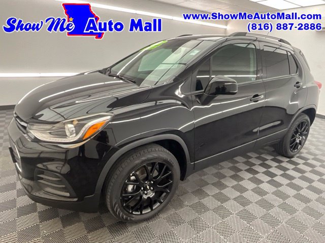 Used 2022 Chevrolet Trax LT w/ Midnight Edition AWD/4WD image 1